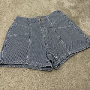 Universal Thread shorts size 8 Chic like new L@@k